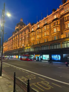 Knightsbridge, london